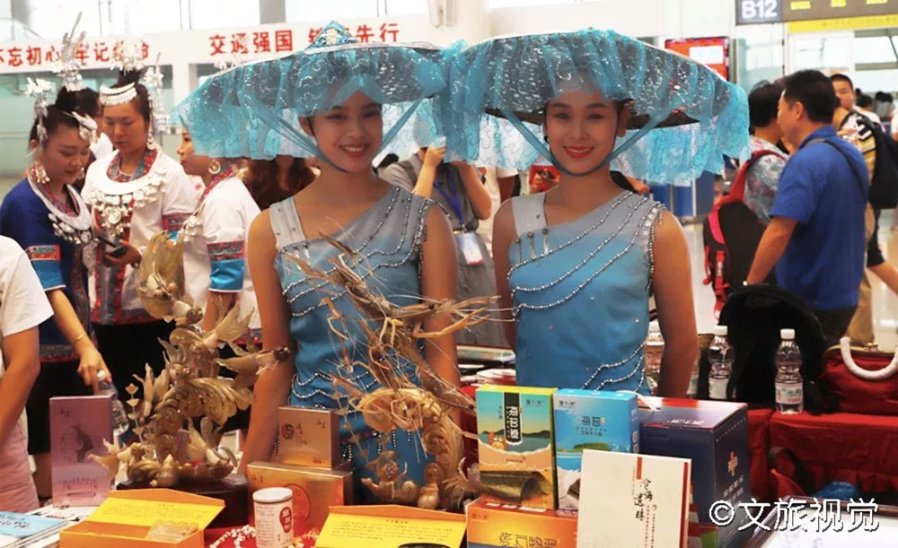 搭乘首發(fā)高鐵，海真珠珍珠粉抵達(dá)東方明珠